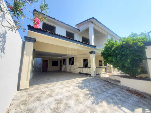 Imagen 2 de 27 de Amplia Casa En Venta. Gurabo (jpc-225)
