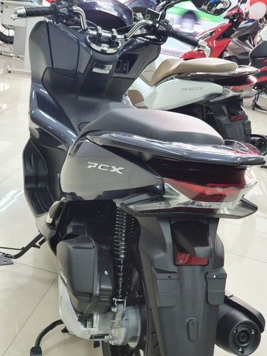 Imagem 5 de 8 de Honda Pcx150 Abs 3 Anos De Garantia + 7 Troca De Óleo