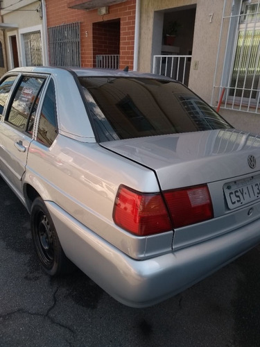 Imagem 4 de 14 de Volkswagen Santana 2000 1.8 4p Gasolina