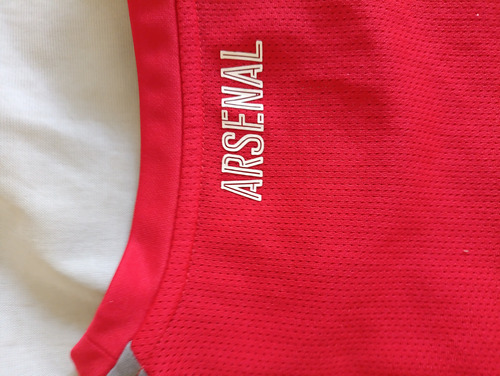 Jersey Arsenal, Puma,entrenamiento (Usado)
