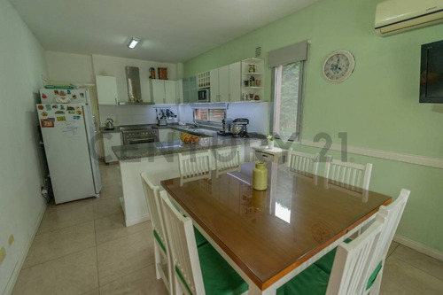 Imagen 18 de 30 de Venta - Casa - Bº La Damasia - San Fernando