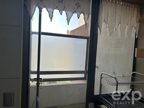 Departamento En Venta De 4 Dorm. En Ñuñoa, Excelente Estado