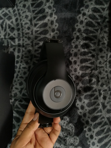 Audífonos Beats Studio³ Wireless - Matte Black (Usado)