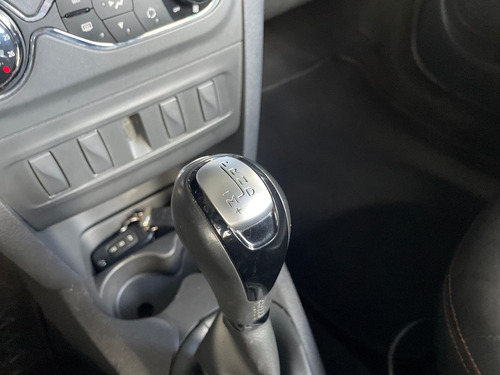 Renault Stepway 1.6 Intense At