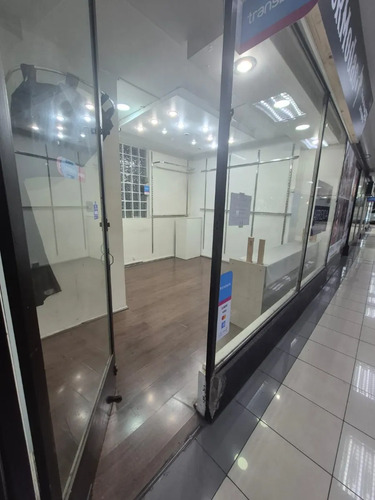 (adm) Local Comercial En Arriendo Miraflores 370, Santiag