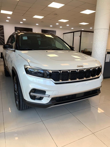 Imagen 9 de 16 de Jeep Commander Limited 2.0 T4 At9