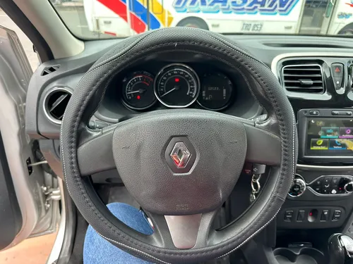 Renault Logan INTENS 1.6 AT