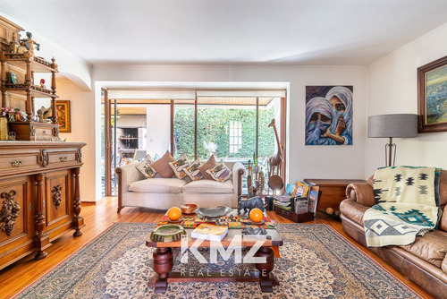 Vende Casa 5d/4b/e De155/360 M2, San Carlos Apoq, Las Condes