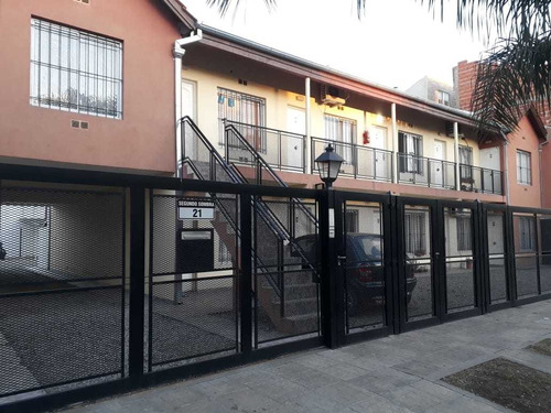 Venta - Hermoso Departamento En Complejo Zona Lemos