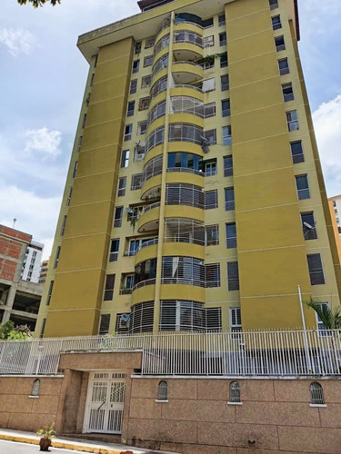 Venta Excelente Apartamento En Lomas Del Ávila, Cuenta Con 95.53m2