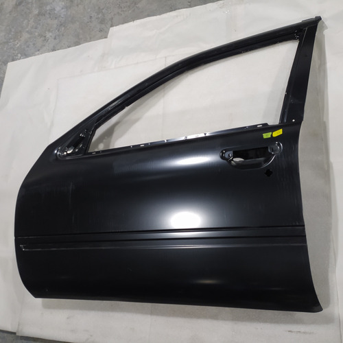 Puerta Delantera Izquierda Nissan Sentra B14 00-02