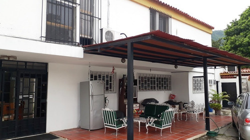 Imagen 7 de 9 de Venta Casa Urb. Lomas Del Este, Valencia