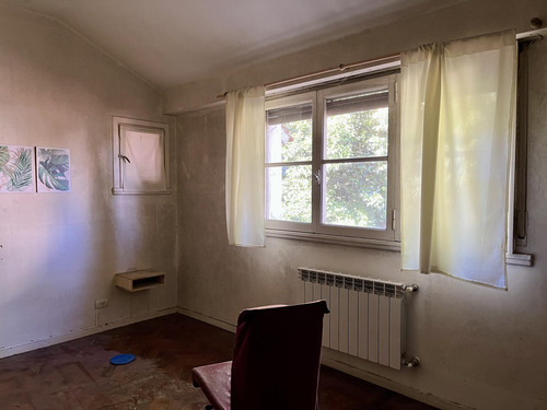 Ideal Terreno De 256m2 Con Casa Para Demoler, Ubicado En La Lucila, Vicente Lopez.