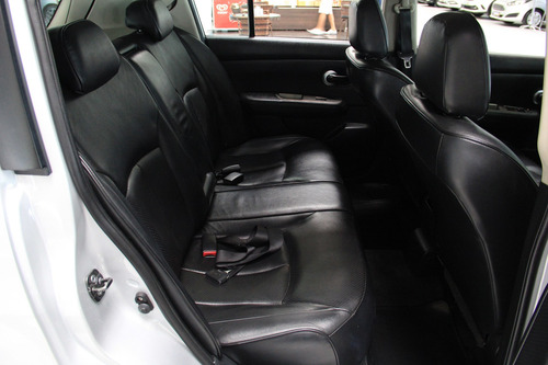 Nissan Tiida 1.8 Sl Automático Flex