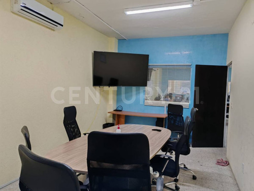 Local Comercial En Venta, Col. Centro Coatzacoalcos Ver.