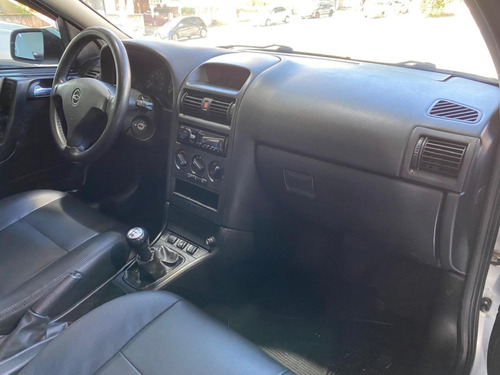 Chevrolet Astra 2.0 MPFI ADVANTAGE 8V FLEX 4P MANUAL