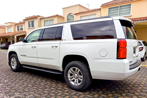 Imagen 6 de 15 de Chevrolet Suburban Lt