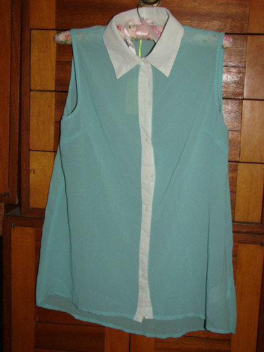 Camisa Sin Mangas De Gasa Color Celeste