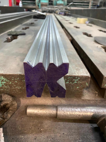 Dados Y Cuchillas Para Corte Y Doblez De Lámina Y Placa