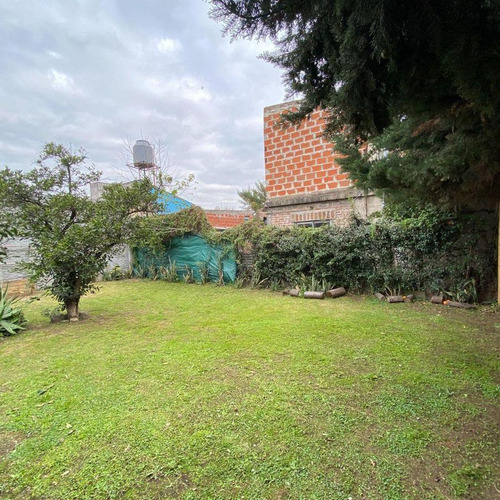 Casa En Venta De 3 Ambientes C/ Cochera En San Miguel