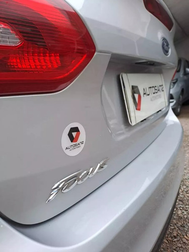 Ford Focus III 1.6 Sedan S