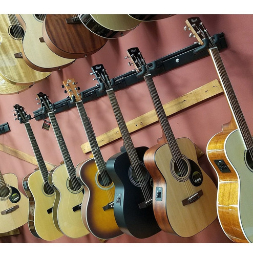 Imagen 2 de 4 de Soporte Chapa 1,5m Colgar Guitarra Bajo + 6 Gancho Showroom