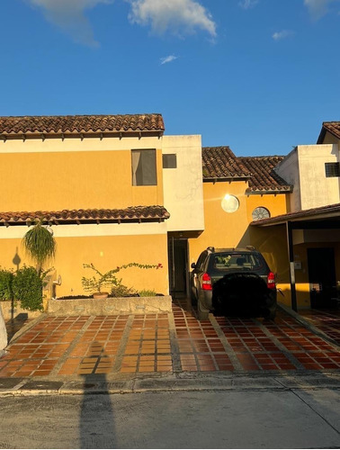 Nestor Y Vanessa Venden Townhouse En Naguanagua Tazajal Res Terrazas De Monte Alegre Inth-131