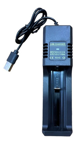 Carregador de pilhas com carga USB Genérica 18650 - 5V entrada