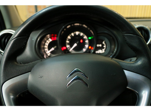 Citroën C3 1.6 EXCLUSIVE 16V FLEX 4P MANUAL