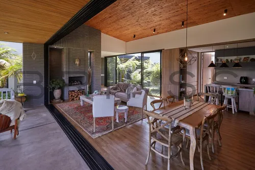 Casa En Venta En Llanogrande. Cod V50906