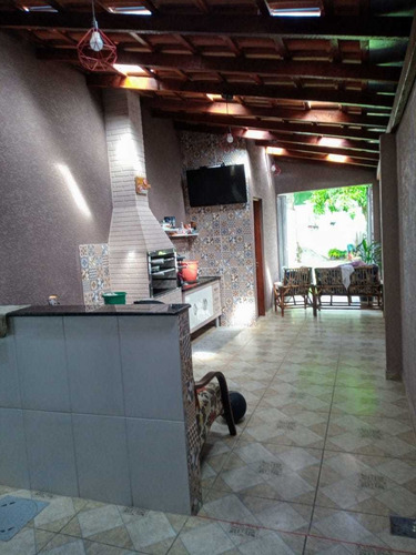 Imagem 2 de 14 de Casa 3 Dormitórios Jd Colonial