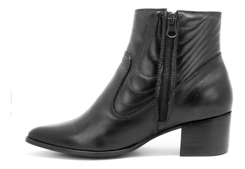 Imagem 5 de 8 de Bota Feminina Bico Fino Bordada Couro De Carneiro Preta