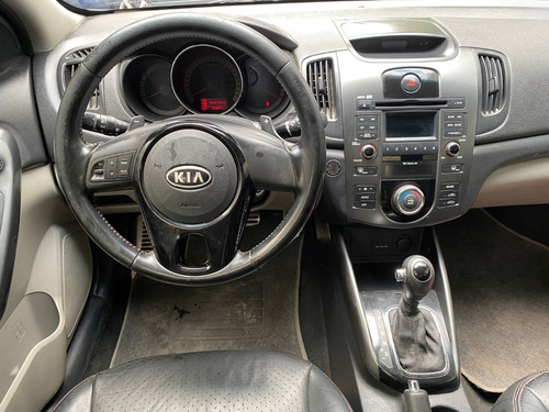Imagem 8 de 14 de Kia Cerato Sx3 1.6 Automático - Top Linha
