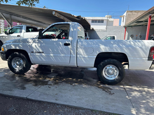 Dodge Ram 1500 Pickup Custom Mt