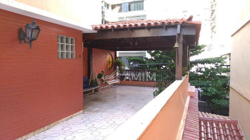 Casa Com 4 Dormitórios À Venda, 200 M² Por R$ 5.900.000 - Icaraí - Niterói/rj - Ca0580