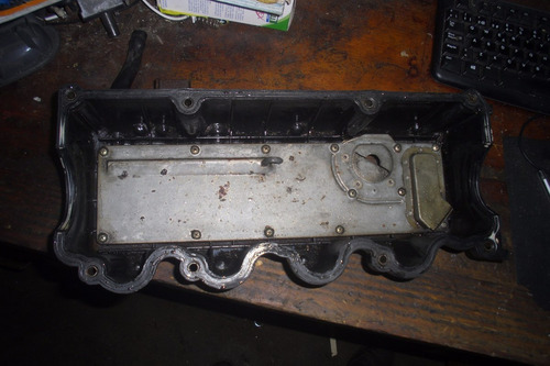 Imagen 3 de 3 de Vendo Tapa Valvula De Motor De Hyundai Accent, #22410-22030