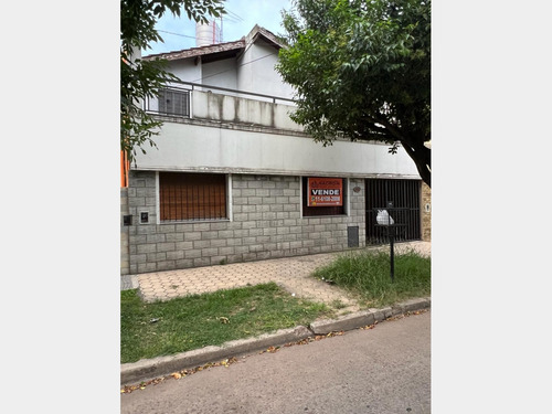 Casa  En Venta En Ramos Mejia