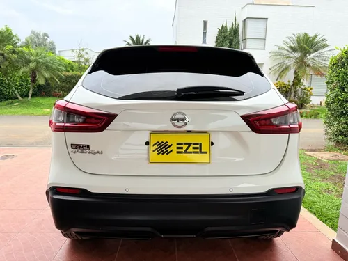 Nissan Qashqai 2.0 Advance 142 hp