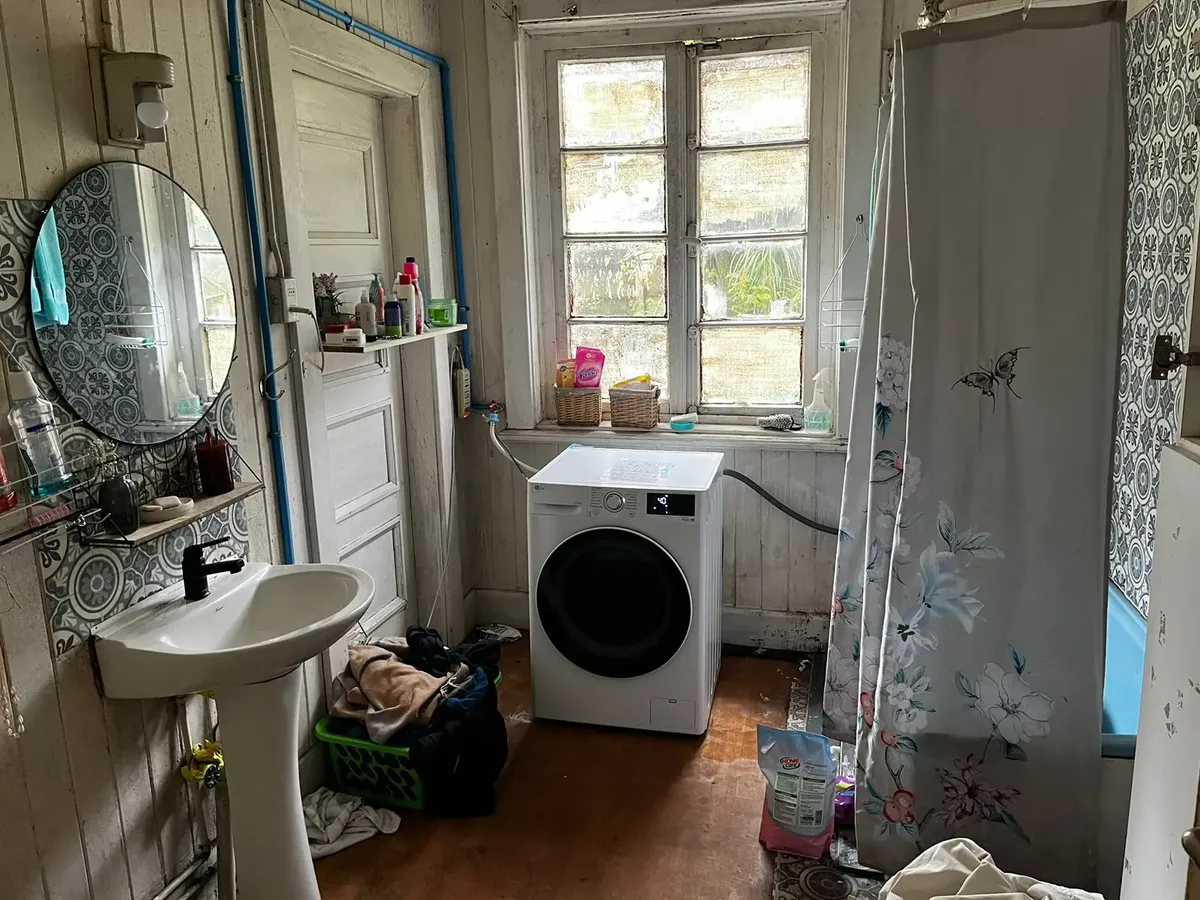 Imagen 5 de 9 de Casa 2 Pisos 250m2, 6d 2b Terreno 800m2 Av. España Valdivia