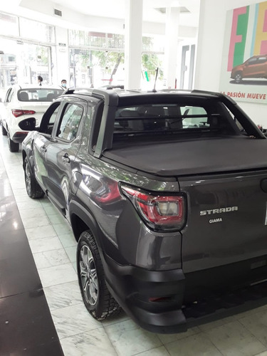 Imagen 16 de 25 de Fiat Strada Volcano Tomo Usado Permuta Buen Precio Dolar E
