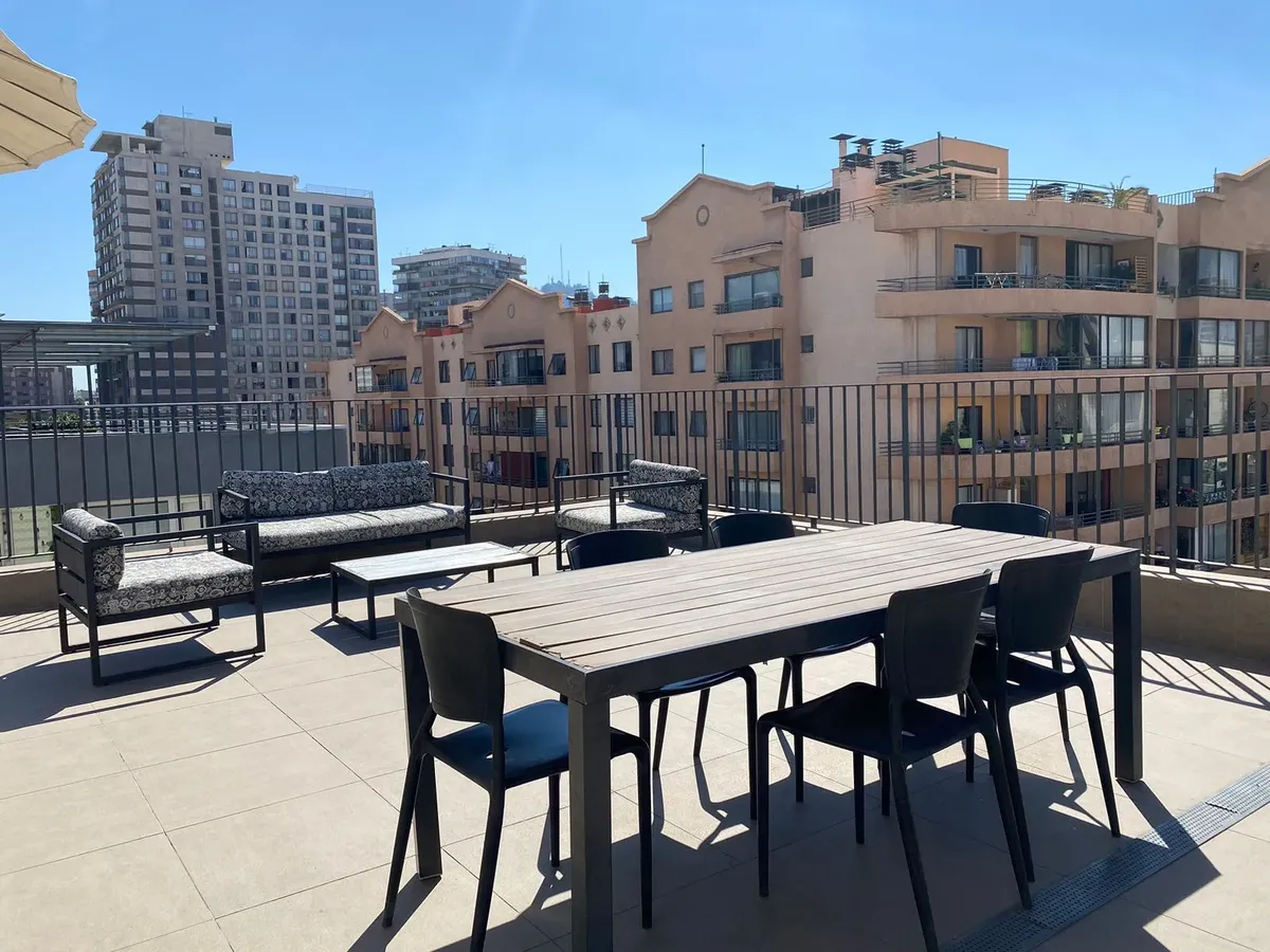 Imagen 4 de 18 de Depto En Arriendo En Calle Lira / Stgo Centro