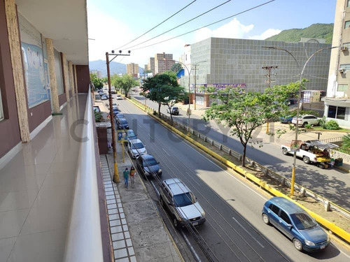 Imagen 4 de 8 de Local En Puerto La Cruz. Centro Comercial Beg Center