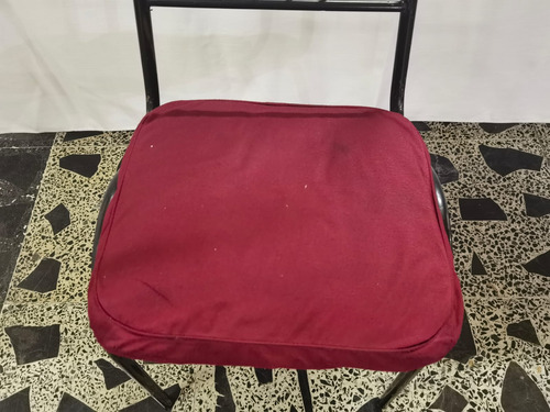 Silla Apilable Con Cubierta De Tela Y Moño (Usado)