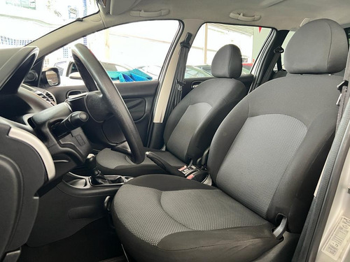 Imagem 9 de 13 de Peugeot 207 Sw Xr Sport 1.4 Flex Manual
