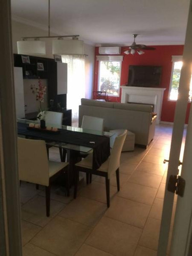 Pilar Del Este , Bº Los Jazmines Oportunidad Venta Casa 5 Ambientes. Impecable