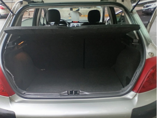 Peugeot 307 1.6 Sedan Xs 110cv