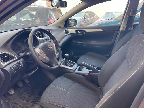 Imagen 5 de 6 de Nissan Sentra 2018 1.8 Sense Mt