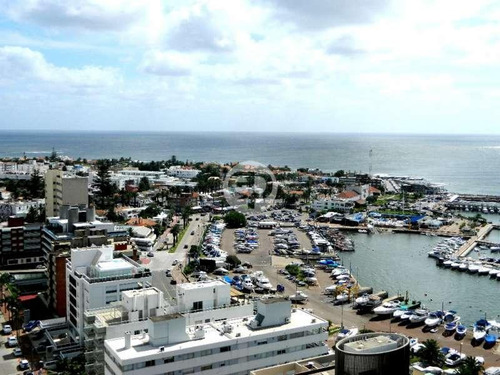 Vista Al Puerto