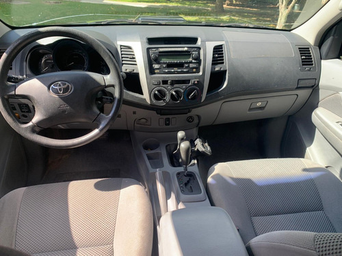 Toyota Hilux 3.0 Cd Srv Tdi 171cv 4x4 5at