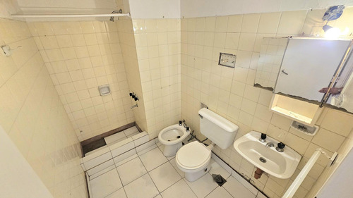 Oportunidad Venta Departamento De 4 Ambientes Con Cochera En Nuñez A Refaccionar
